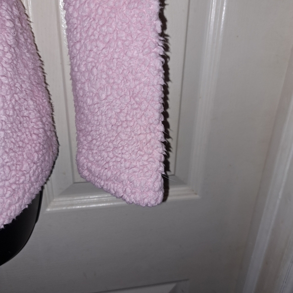 Holiday time sherpa sweatshirt size small 5/$25 - Picture 4 of 9